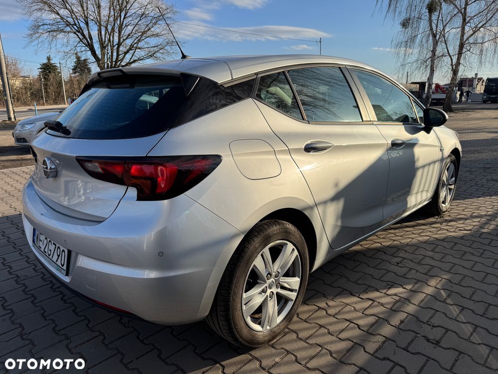 Opel Astra 1.2 T Edition S&S - 3