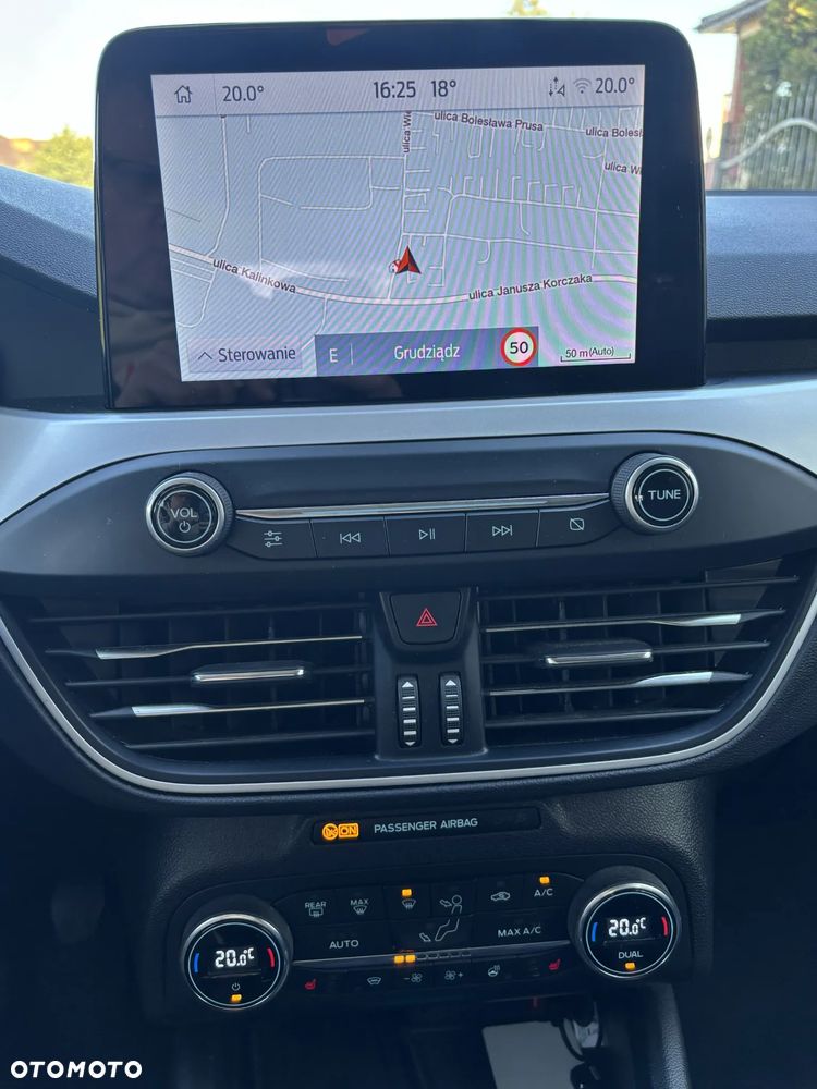 Ford Focus 1.5 EcoBlue STart-Stopp-System TITANIUM X - 13