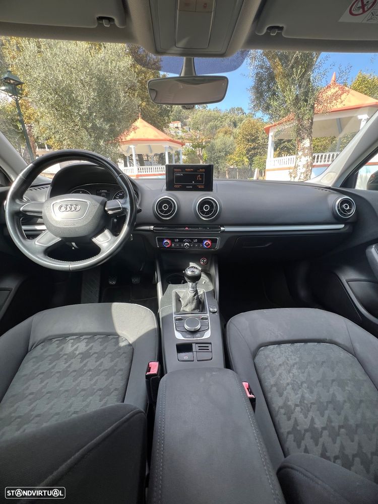 Audi A3 Limousine 1.6 TDI Attraction - 10