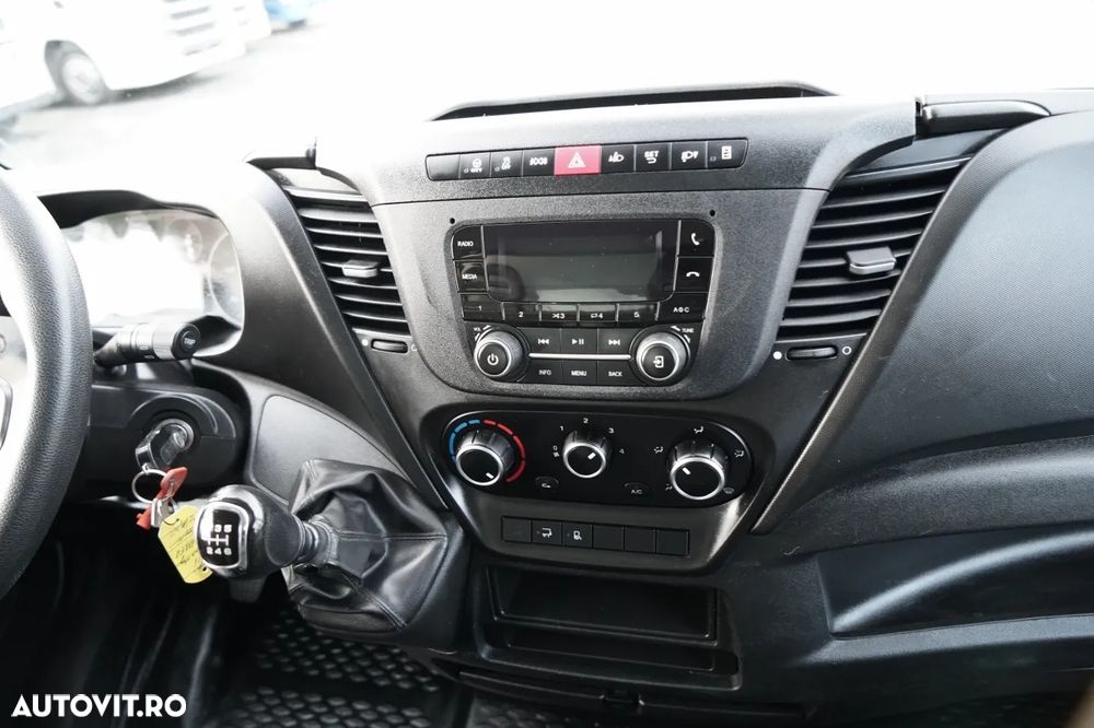 Iveco DAILY 35-160 / 4.3 M CONTAINER / DHOLLANDIA LIFT / TWIN / MASĂ NETĂ: 3500 KG - 27