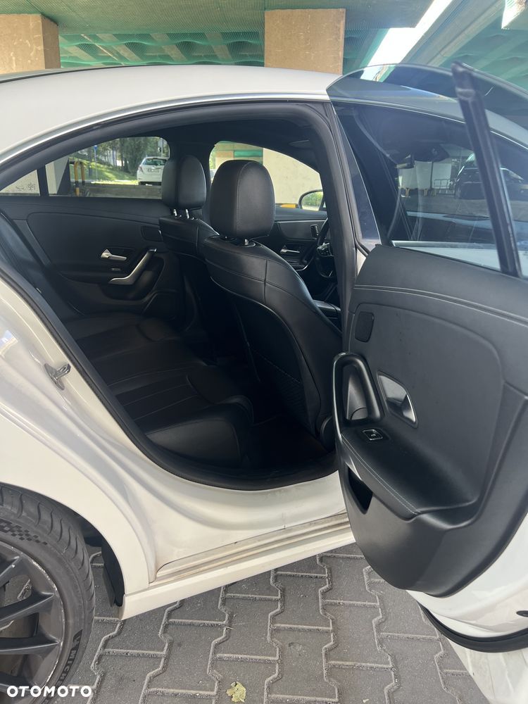 Mercedes-Benz CLA 200 AMG Line 7G-DCT - 12