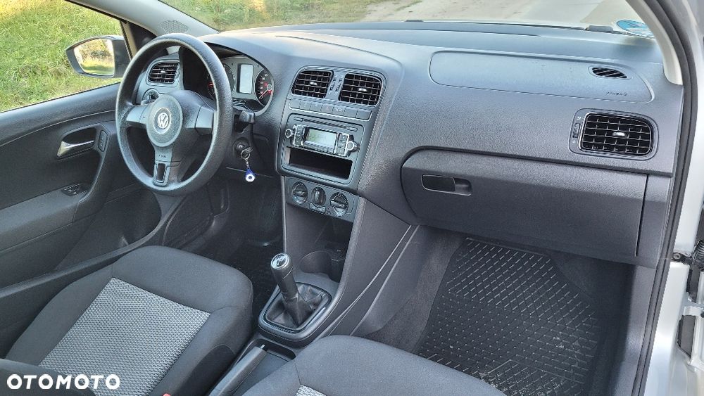 Volkswagen Polo - 25