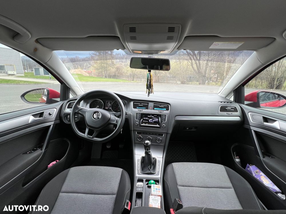 Volkswagen Golf - 18