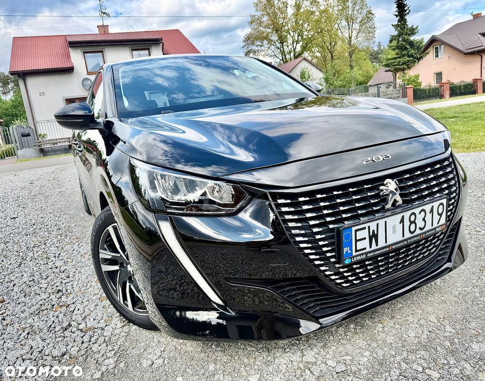 Peugeot 208 - 23