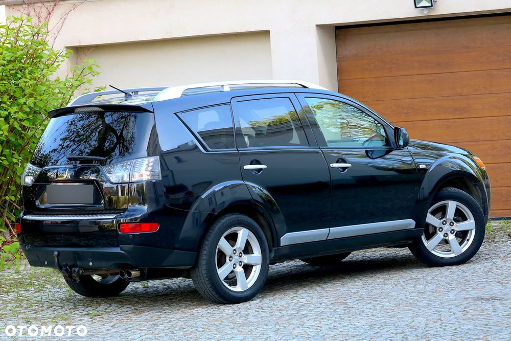 Mitsubishi Outlander 2.2 DID Intense + - 36
