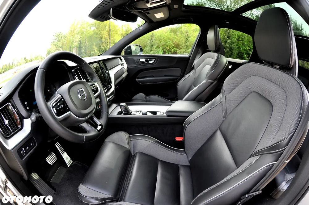 Volvo XC 60 T6 AWD Recharge Geartronic RDesign - 24