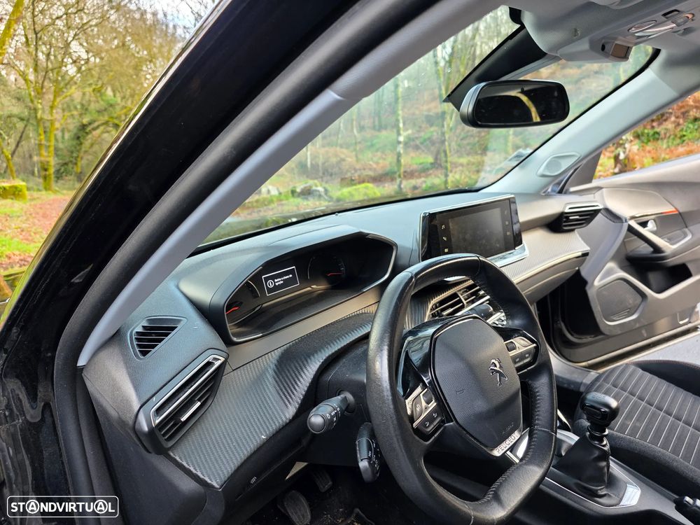 Peugeot 2008 - 14