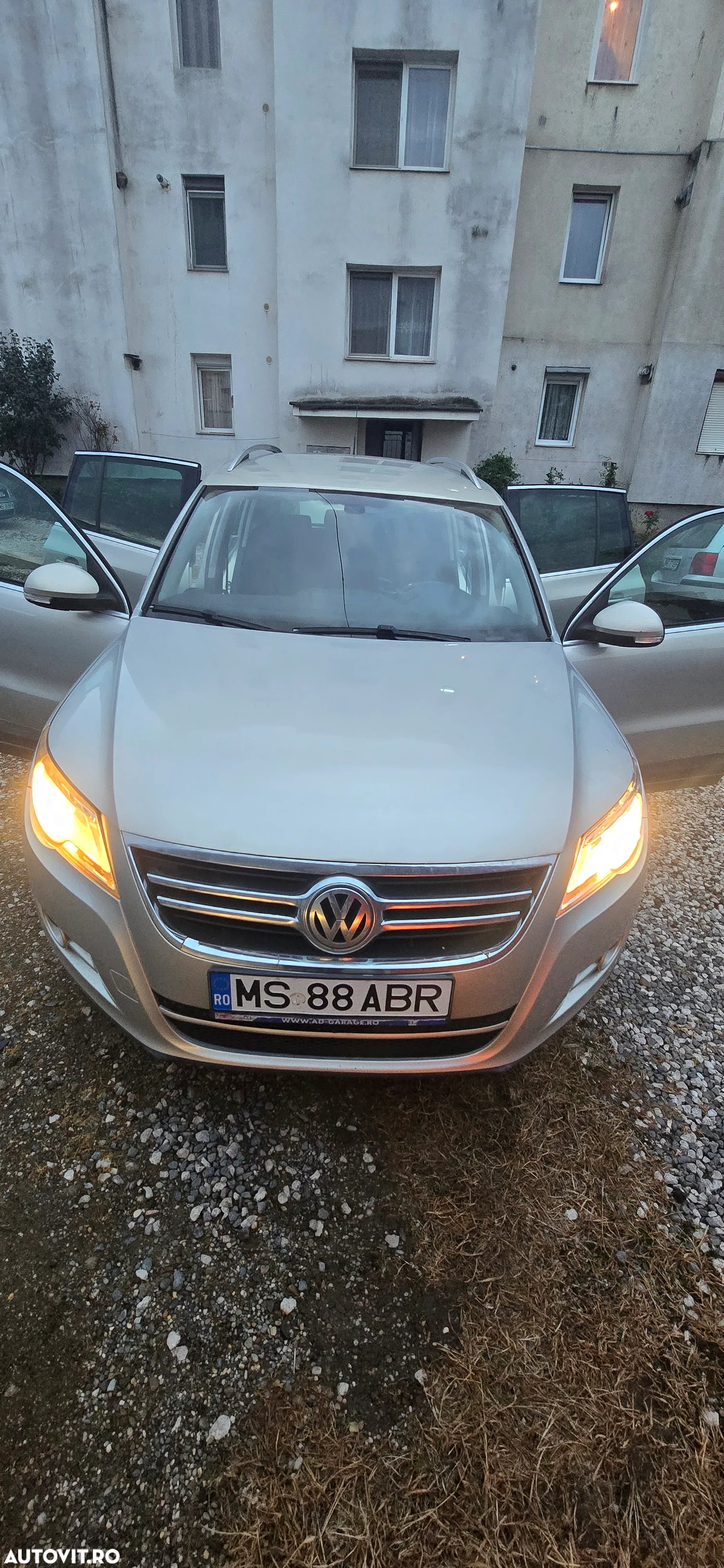 Volkswagen Tiguan - 7