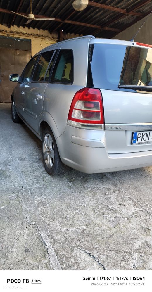 Opel Zafira - 2