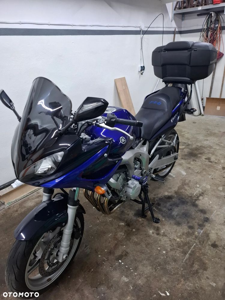 Yamaha FZ6 - 1
