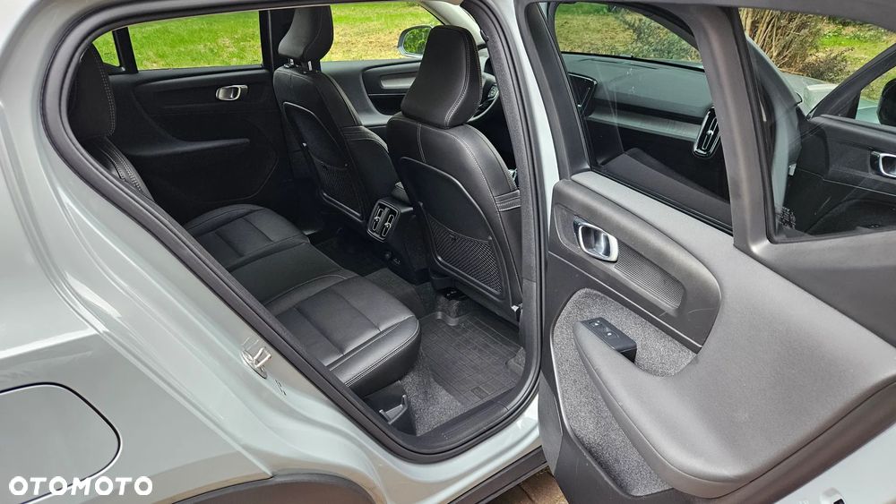 Volvo XC 40 - 28