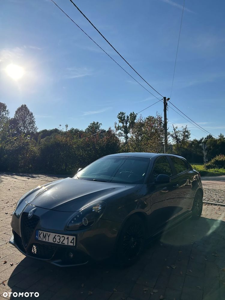 Alfa Romeo Giulietta 2.0 JTDM Distinctive - 4
