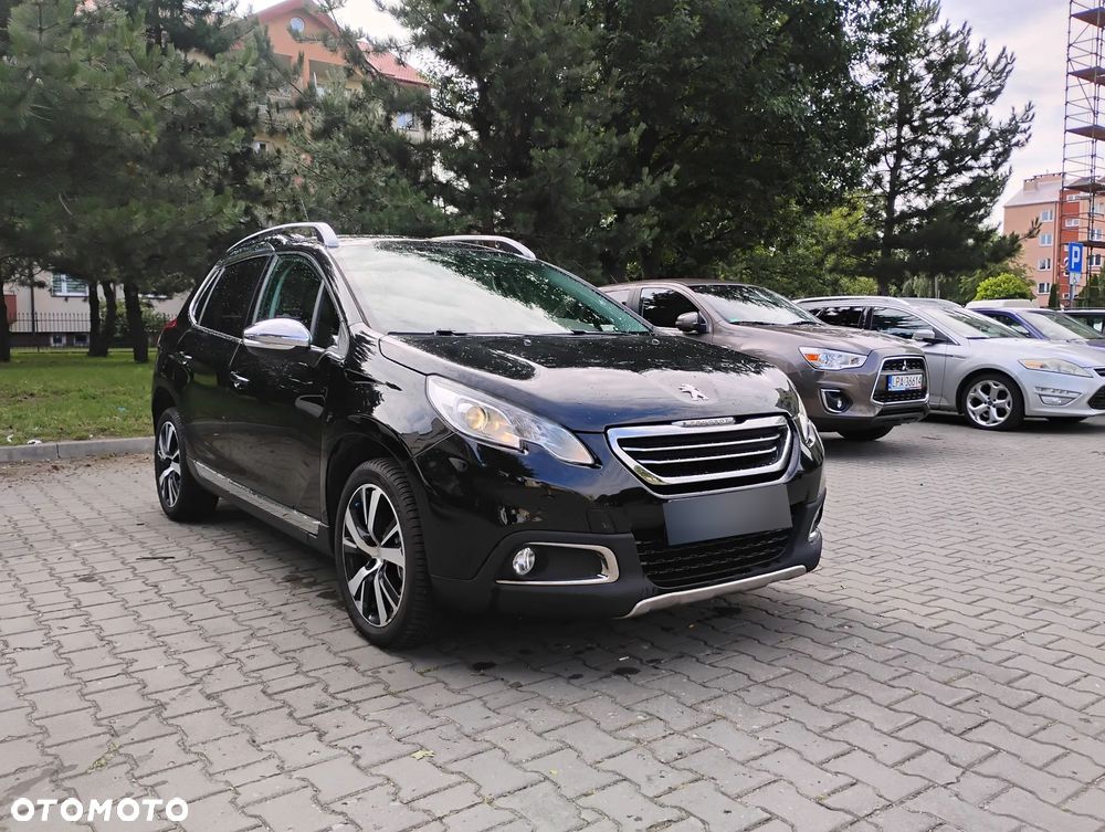 Peugeot 2008 1.6 e-HDi Allure S&S - 4