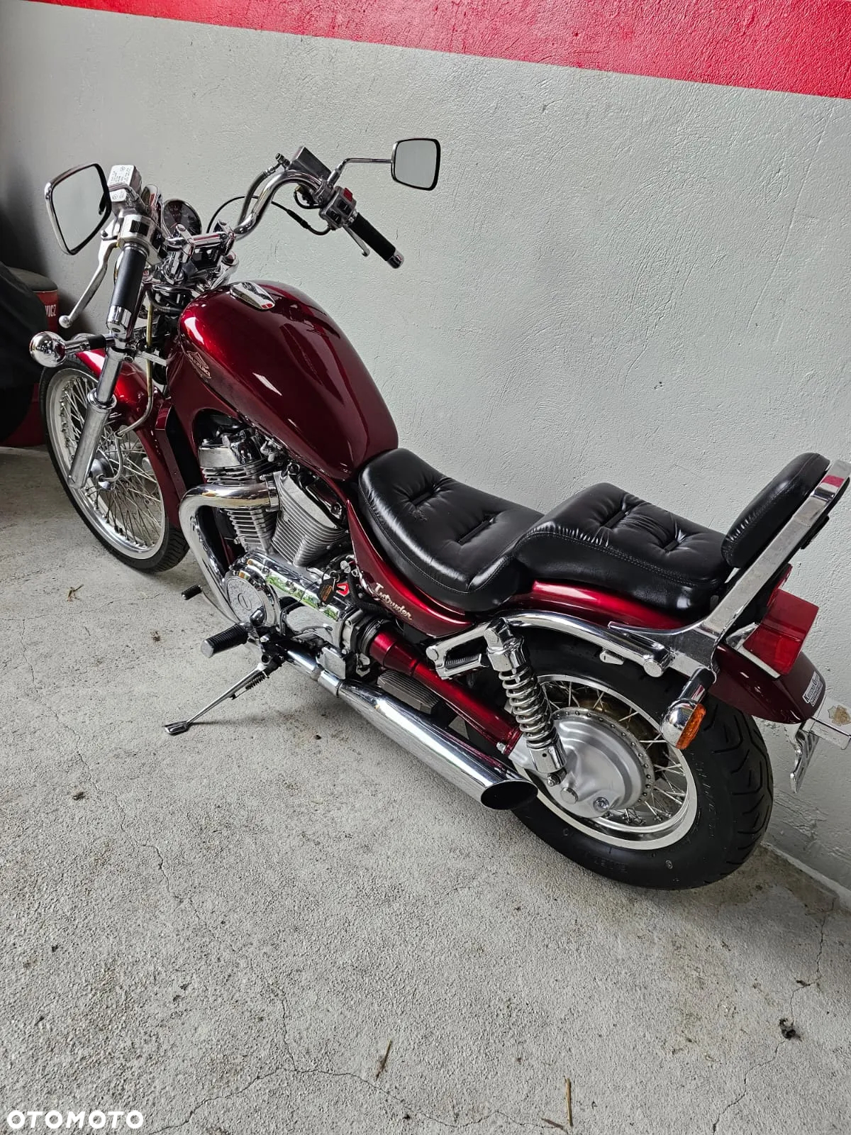 Suzuki Intruder - 9
