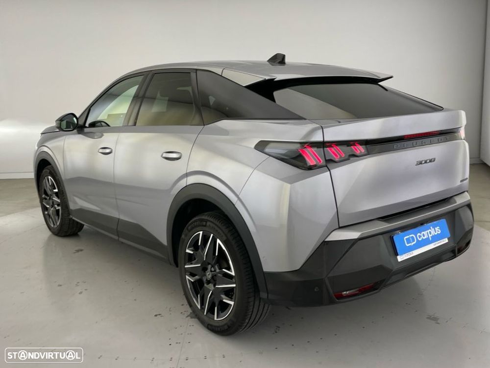 Peugeot 3008 1.2 Hybrid Allure e-DCS6 - 24