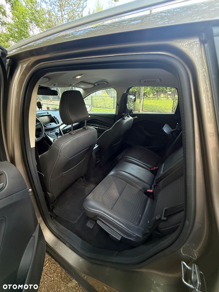 Ford Kuga 2.0 TDCi AWD Titanium - 3