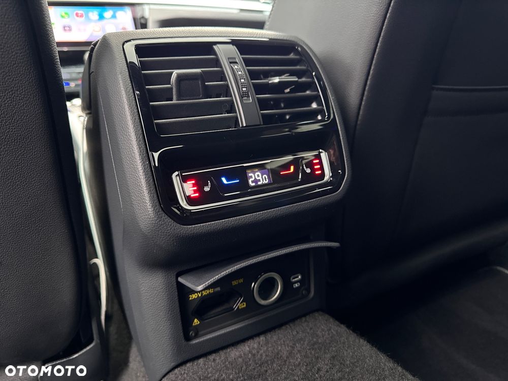 Volkswagen Arteon 2.0 TDI SCR DSG R-Line - 32