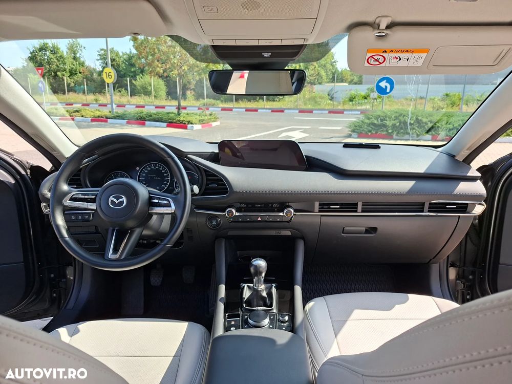 Mazda 3 G122 MHEV Plus - 17