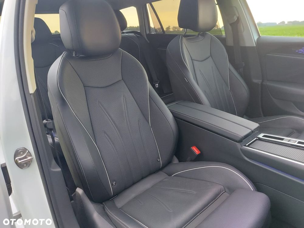 Volkswagen Passat 2.0 TDI Elegance DSG - 20