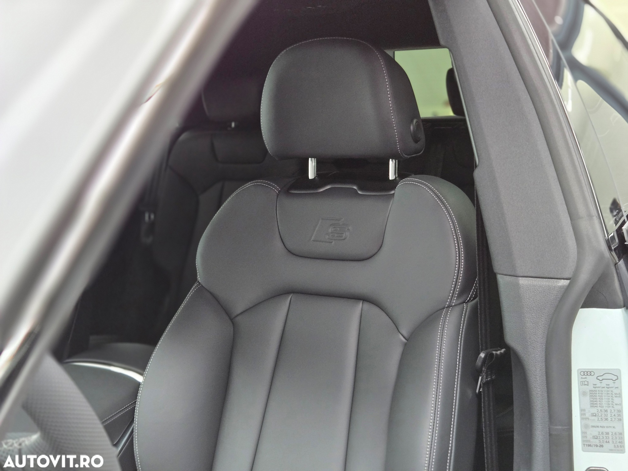 Audi Q8 55 TFSI quattro Tiptronic - 8