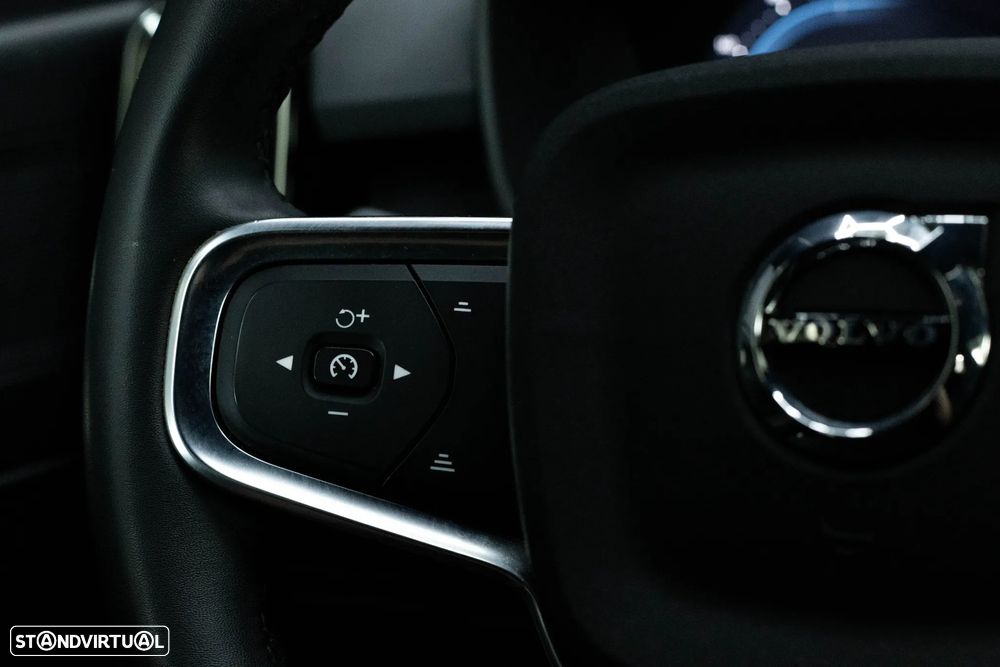 Volvo XC 40 Recharge 69 kWh Single Motor Core - 16