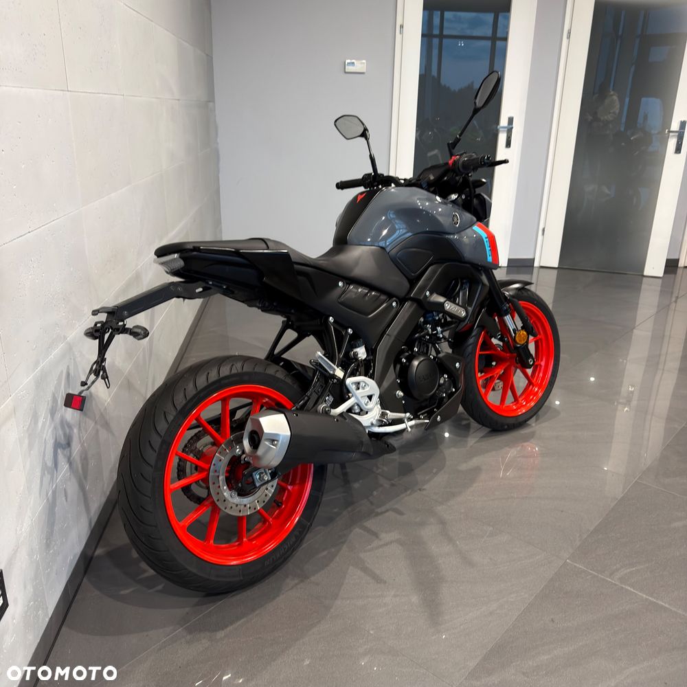 Yamaha MT - 3