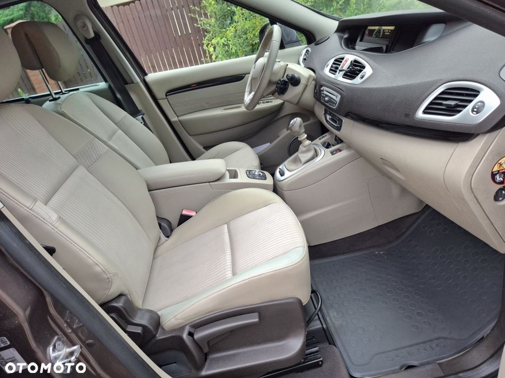 Renault Scenic - 8