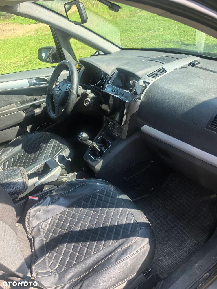 Opel Zafira 1.9 CDTI Essentia - 6