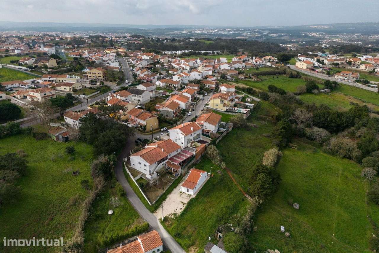 Terreno de 5.900m2 com Viabilidade para Construção de 14 Fogos - Grande imagem: 5/12