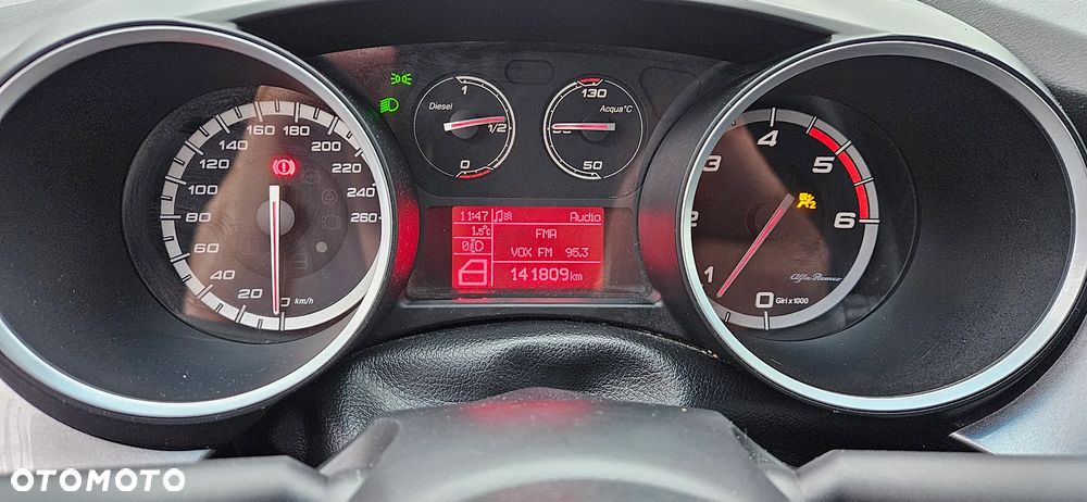 Alfa Romeo Giulietta 1.6 JTDM 16V - 10