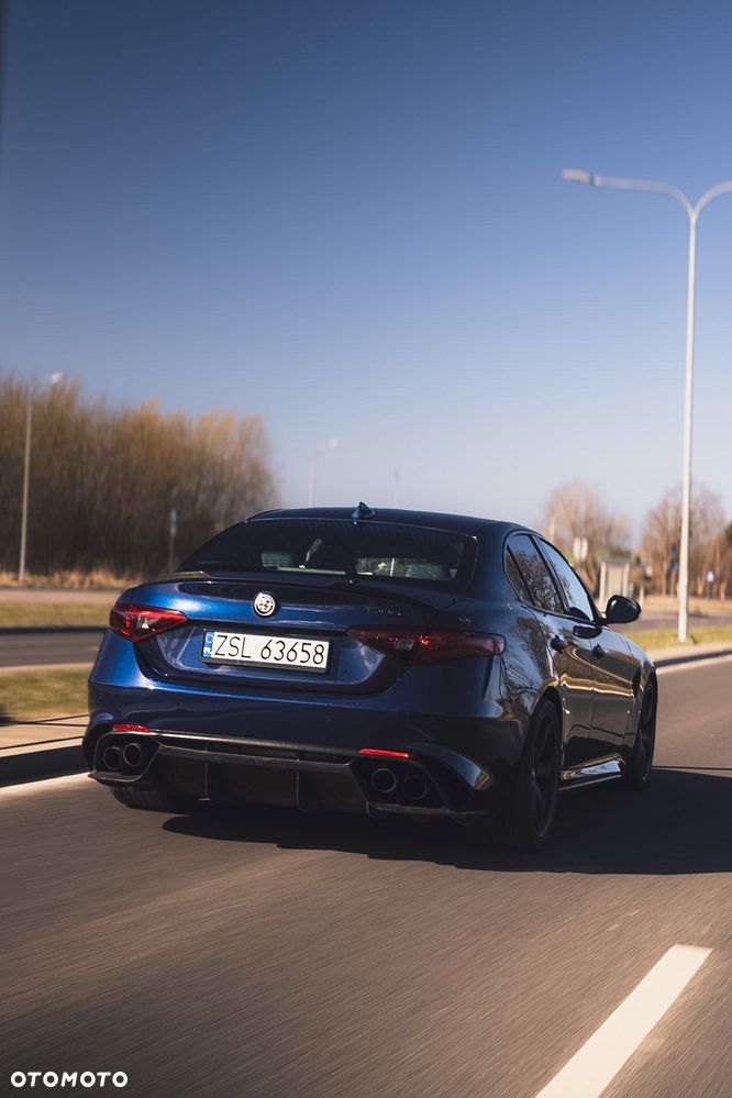 Alfa Romeo Giulia 2.9 Bi Turbo V6 Quadrifoglio - 9