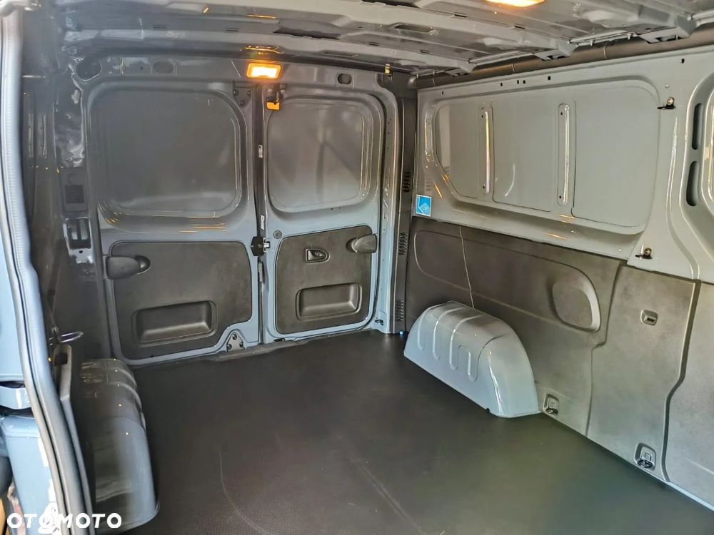 Renault TRAFIC - 10
