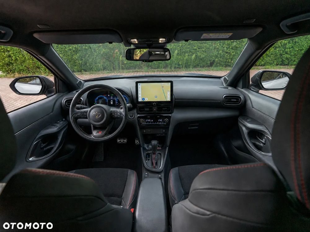Toyota Yaris Cross Hybrid 1.5 GR Sport - 15
