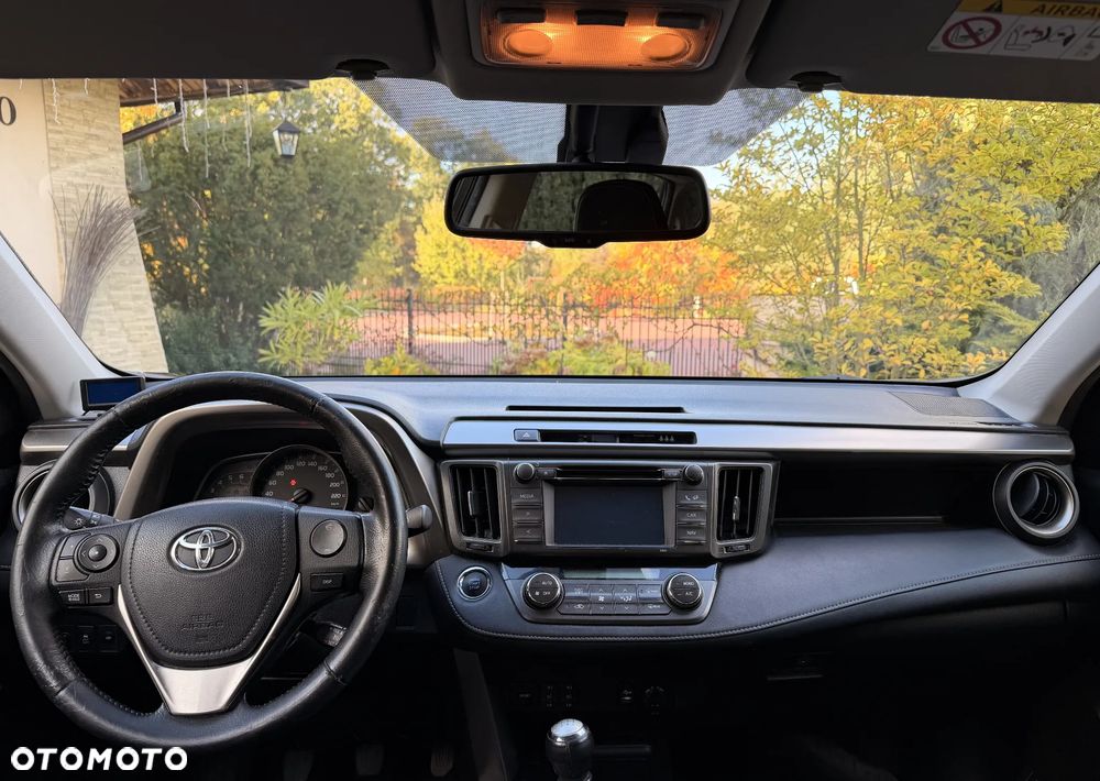 Toyota RAV4 - 10