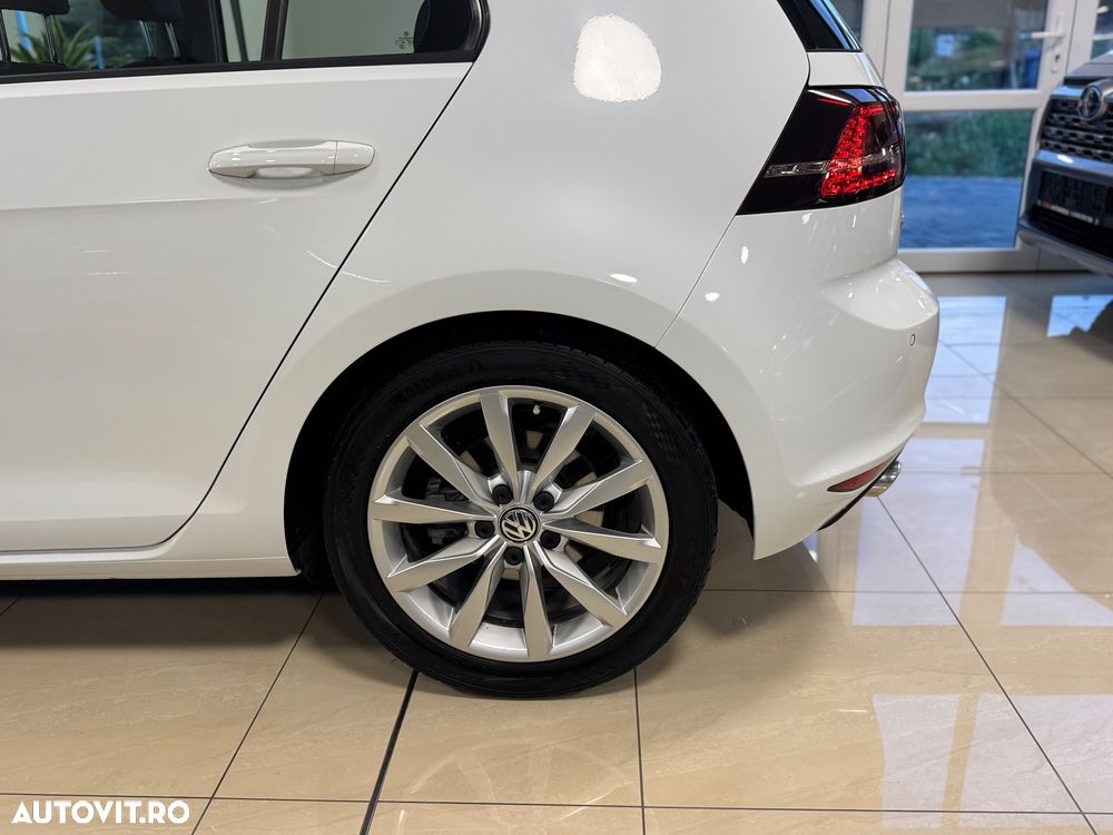 Volkswagen Golf 2.0 TDI DPF BlueMotion Technology Style - 31
