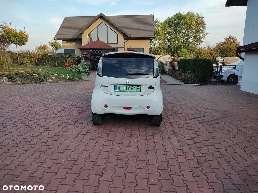 Mitsubishi i-MiEV Standard - 5