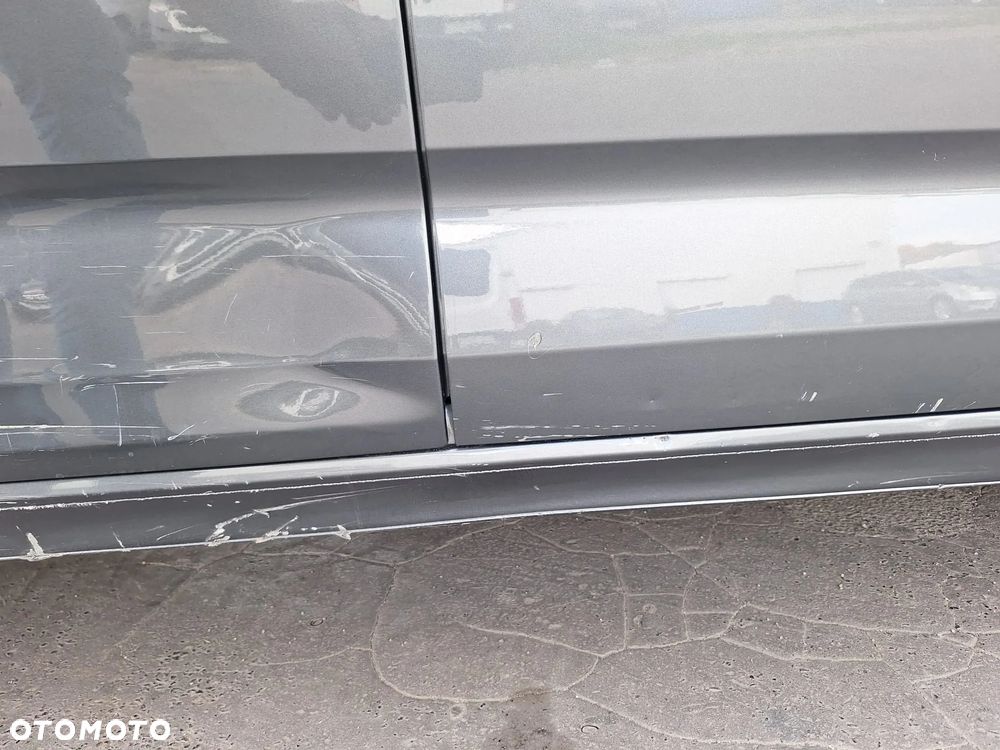 Ford Tourneo Connect Grand - 9