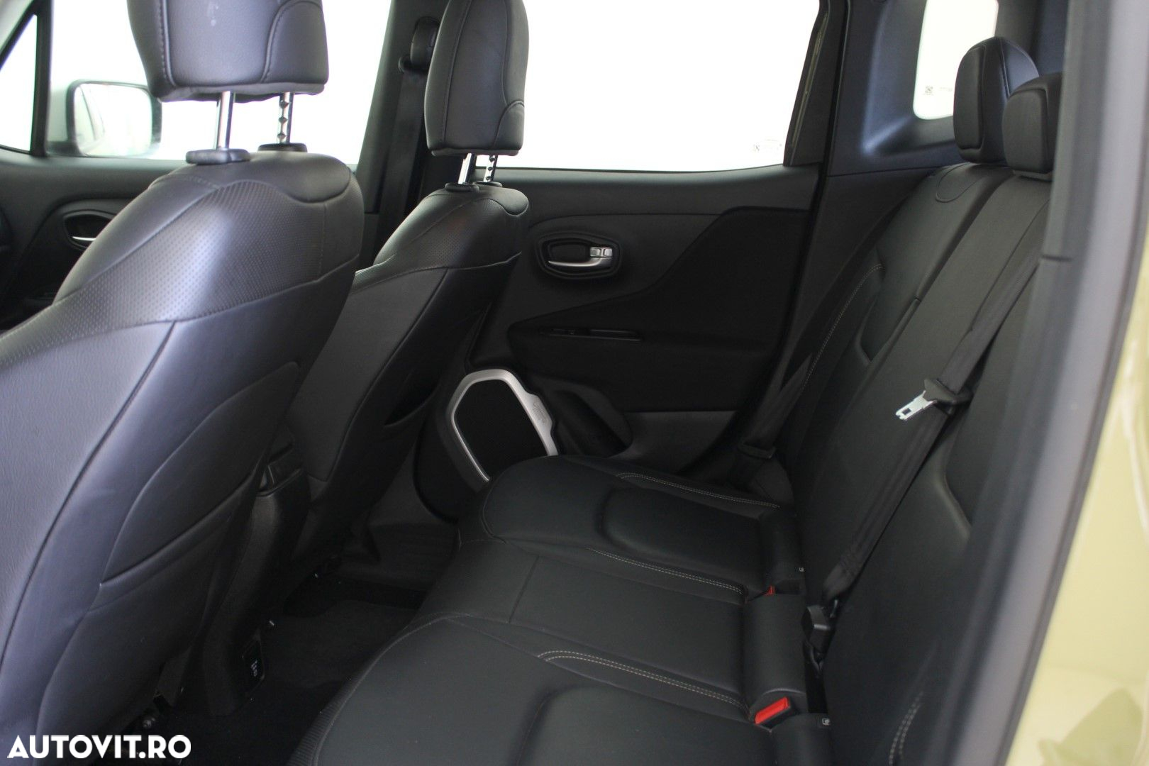 Jeep Renegade - 9