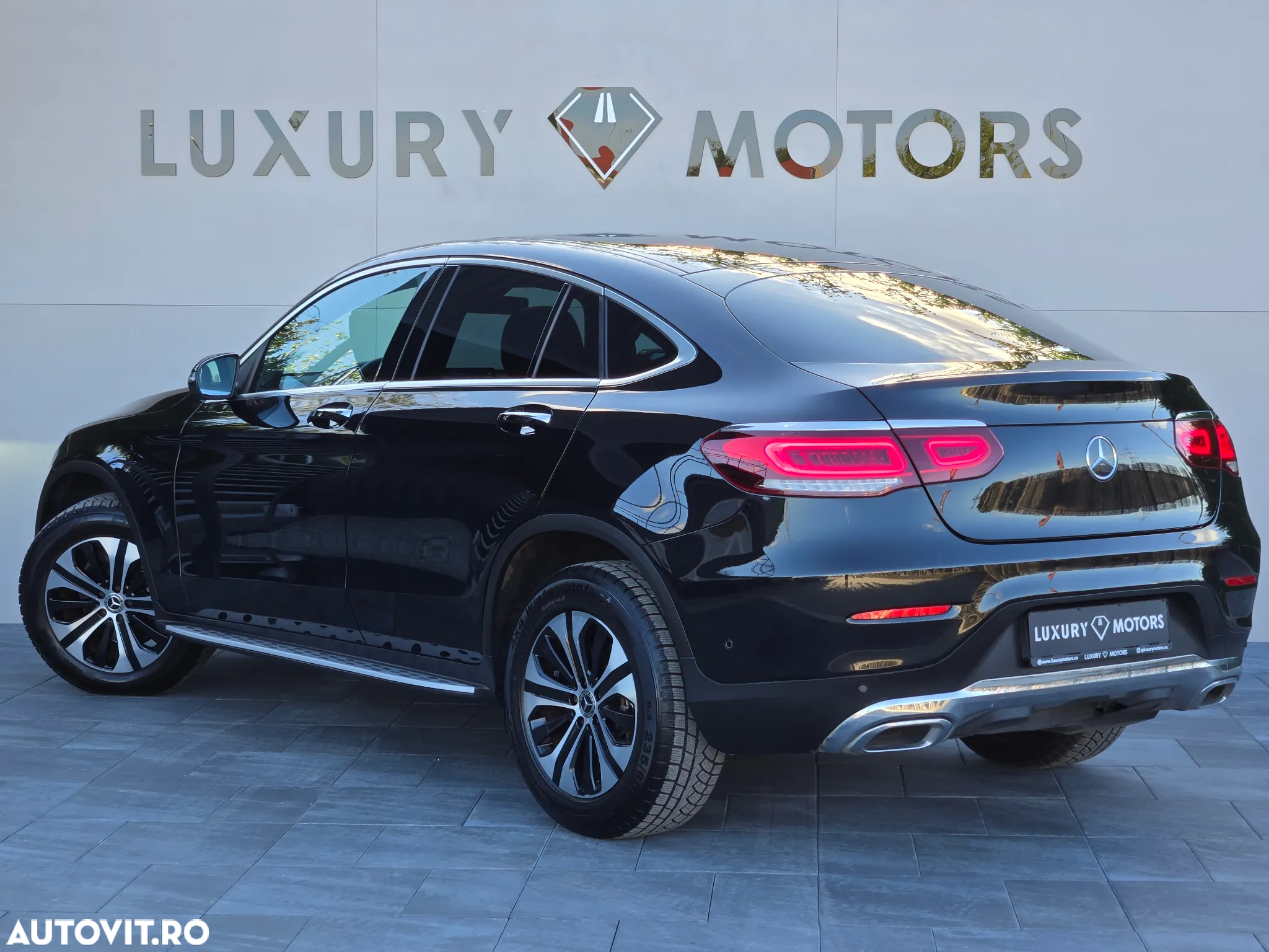 Mercedes-Benz GLC 220 d 4Matic 9G-TRONIC - 4