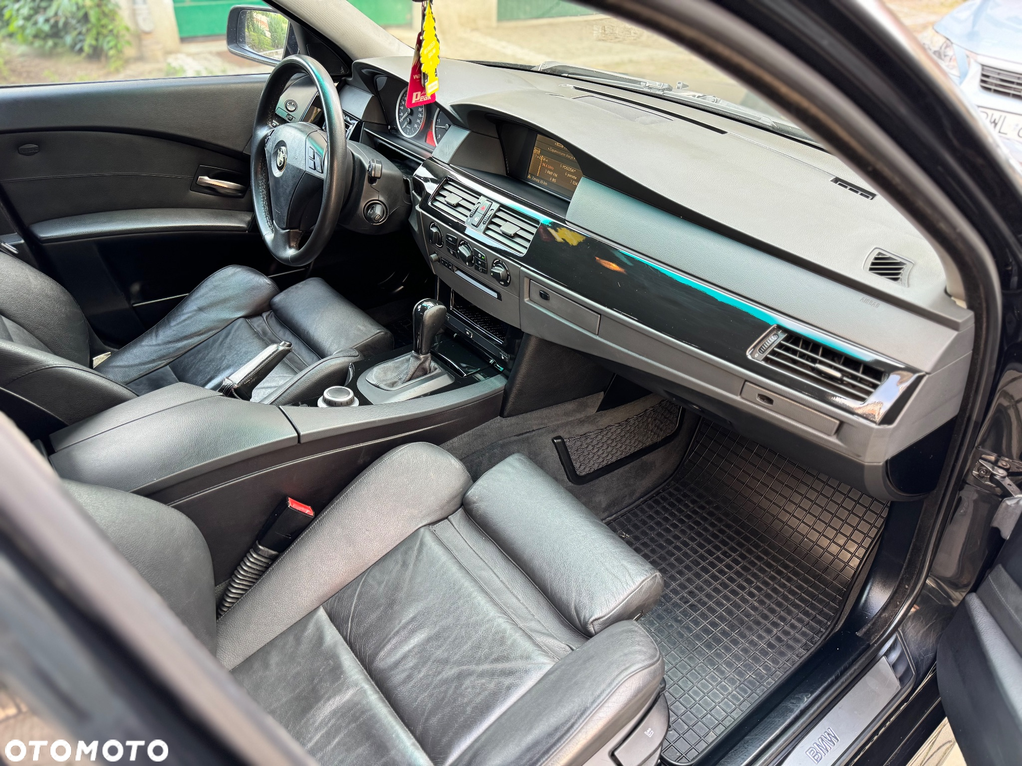 BMW Seria 5 - 32