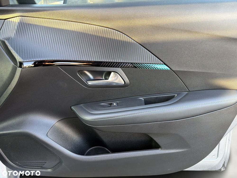 Peugeot 208 - 34