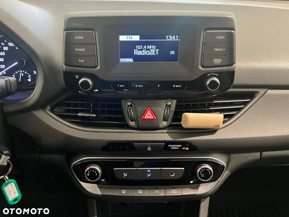 Hyundai i30 1.4 Classic + - 14