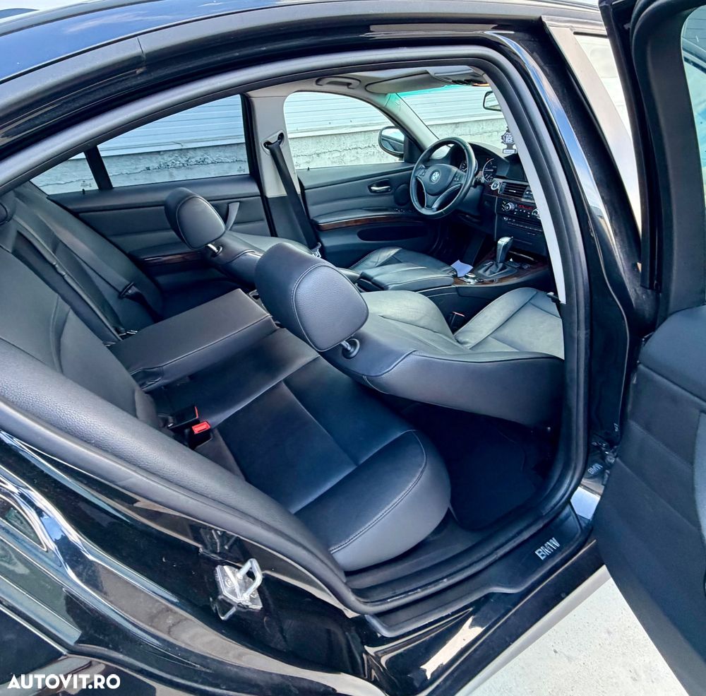 BMW Seria 3 320d DPF Aut. Edition Sport - 10