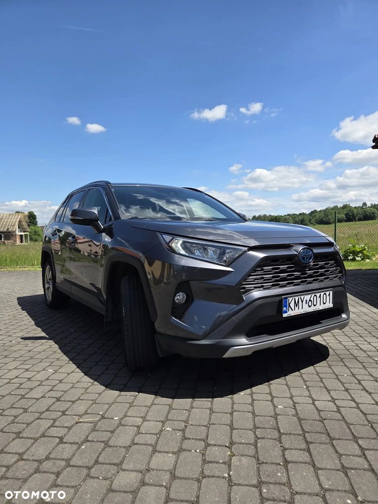 Toyota RAV4 - 1