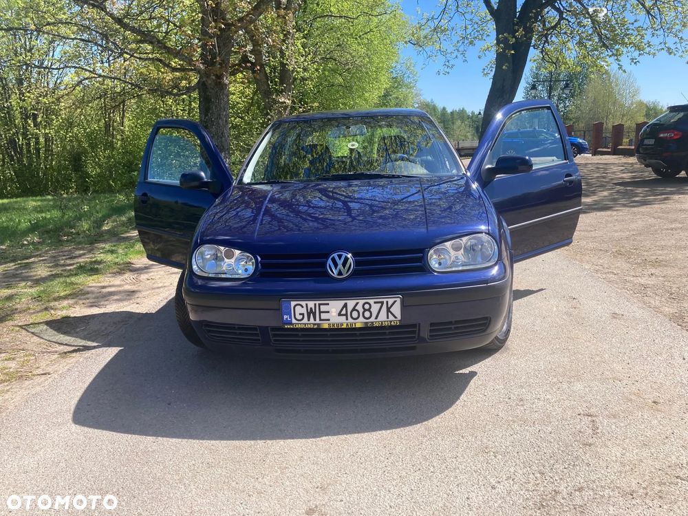 Volkswagen Golf - 2