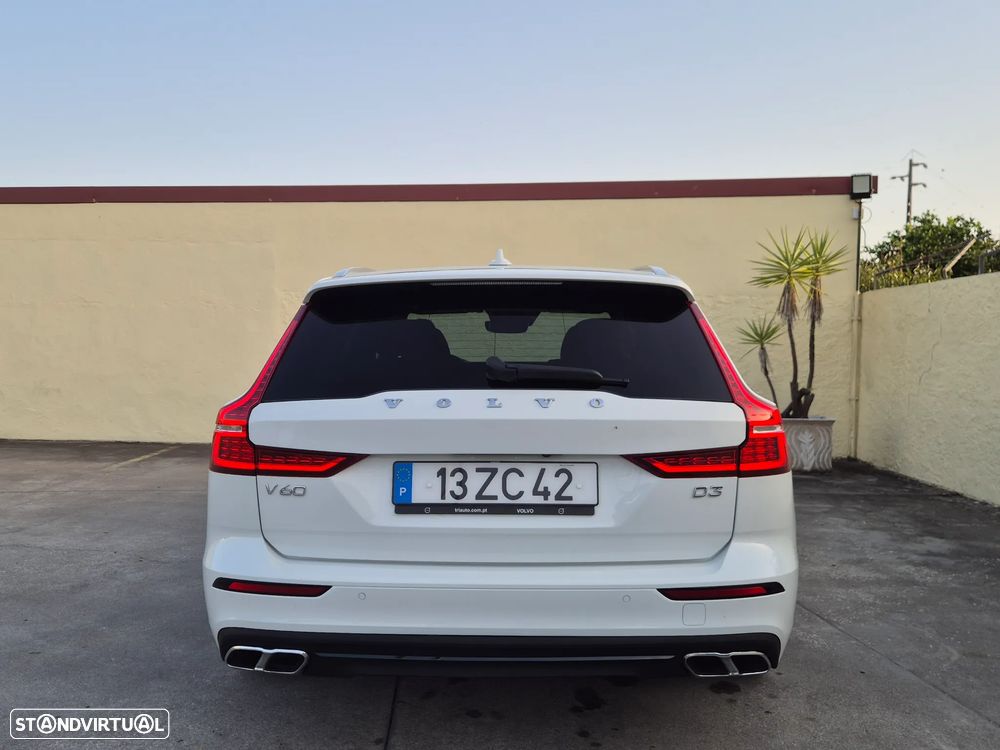 Volvo V60 2.0 D3 Momentum - 19