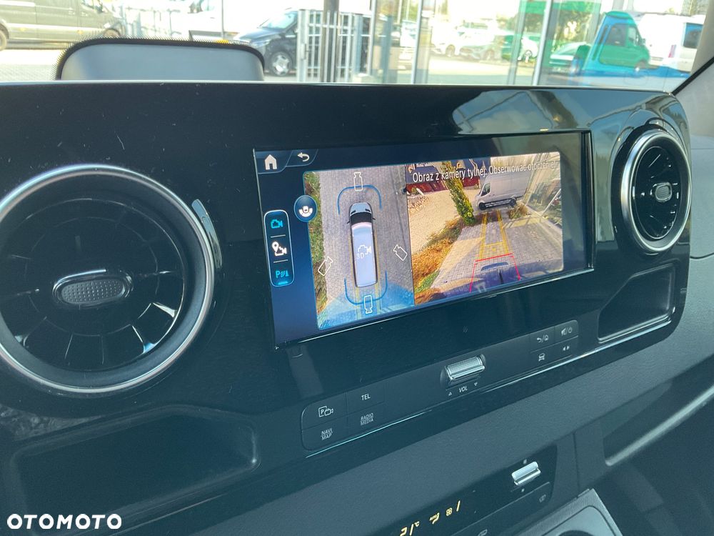 Mercedes-Benz Sprinter 319 - 24