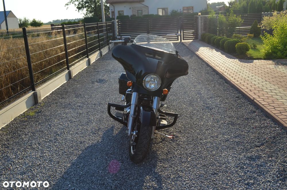 Harley-Davidson FLH Electra Glide - 27