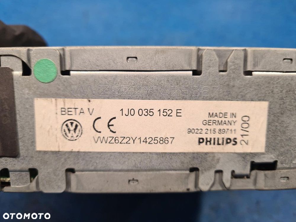 VOLKSWAGEN GOLF IV  1.9 TDI RADIO 1J0035152E - 6