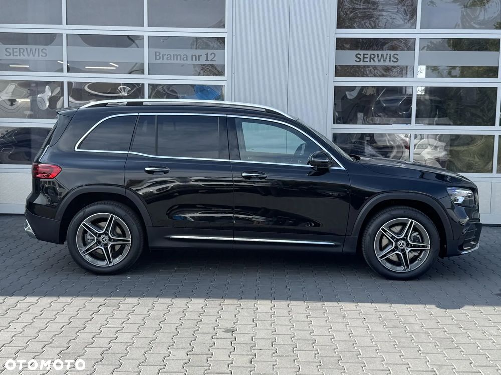 Mercedes-Benz GLB 200 AMG Line 7G-DCT - 7